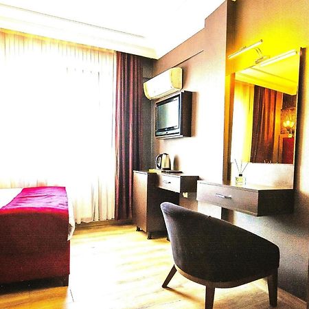 Hotel Atesde Dustu Salvara à Istambul Extérieur photo