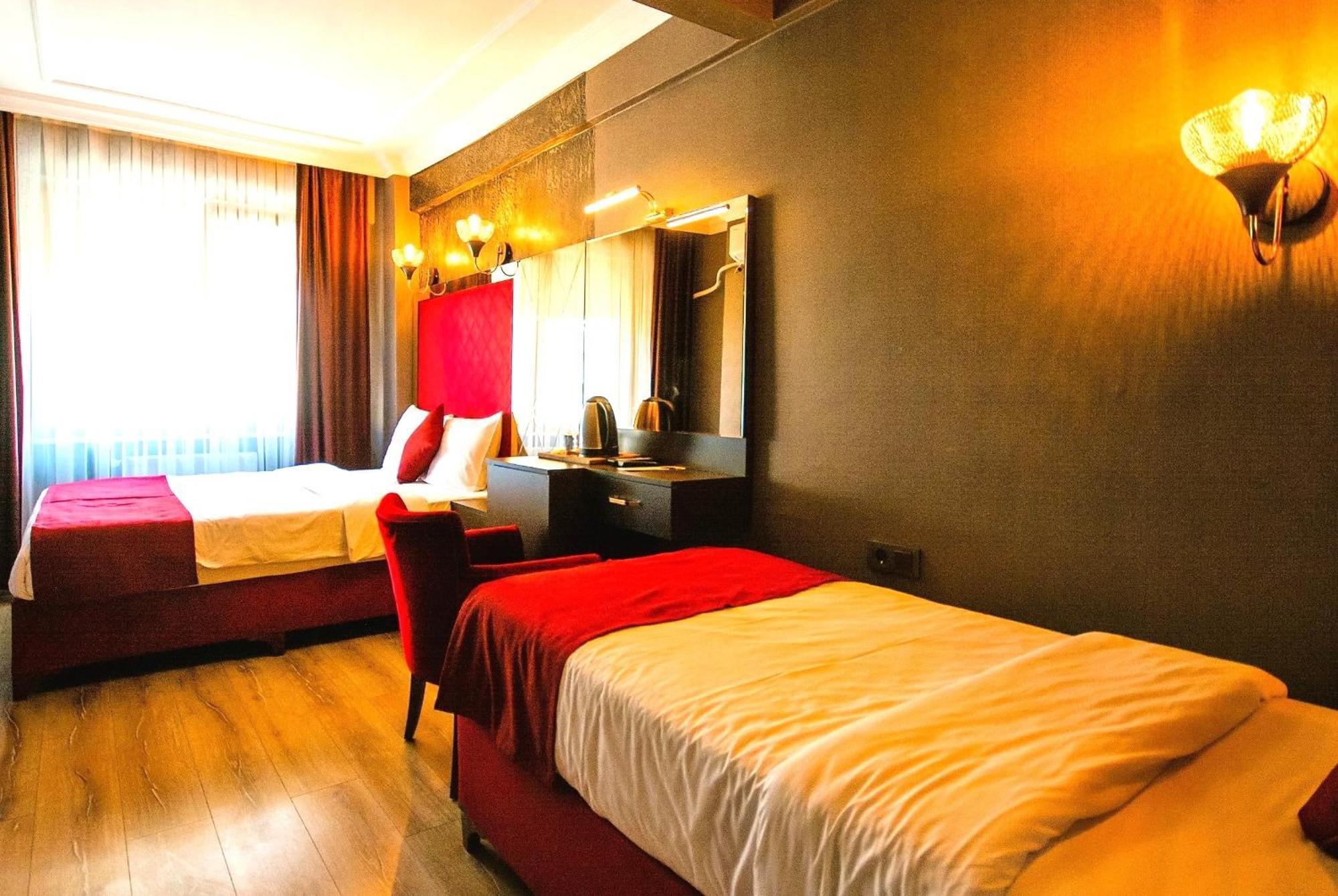 Hotel Atesde Dustu Salvara à Istambul Extérieur photo