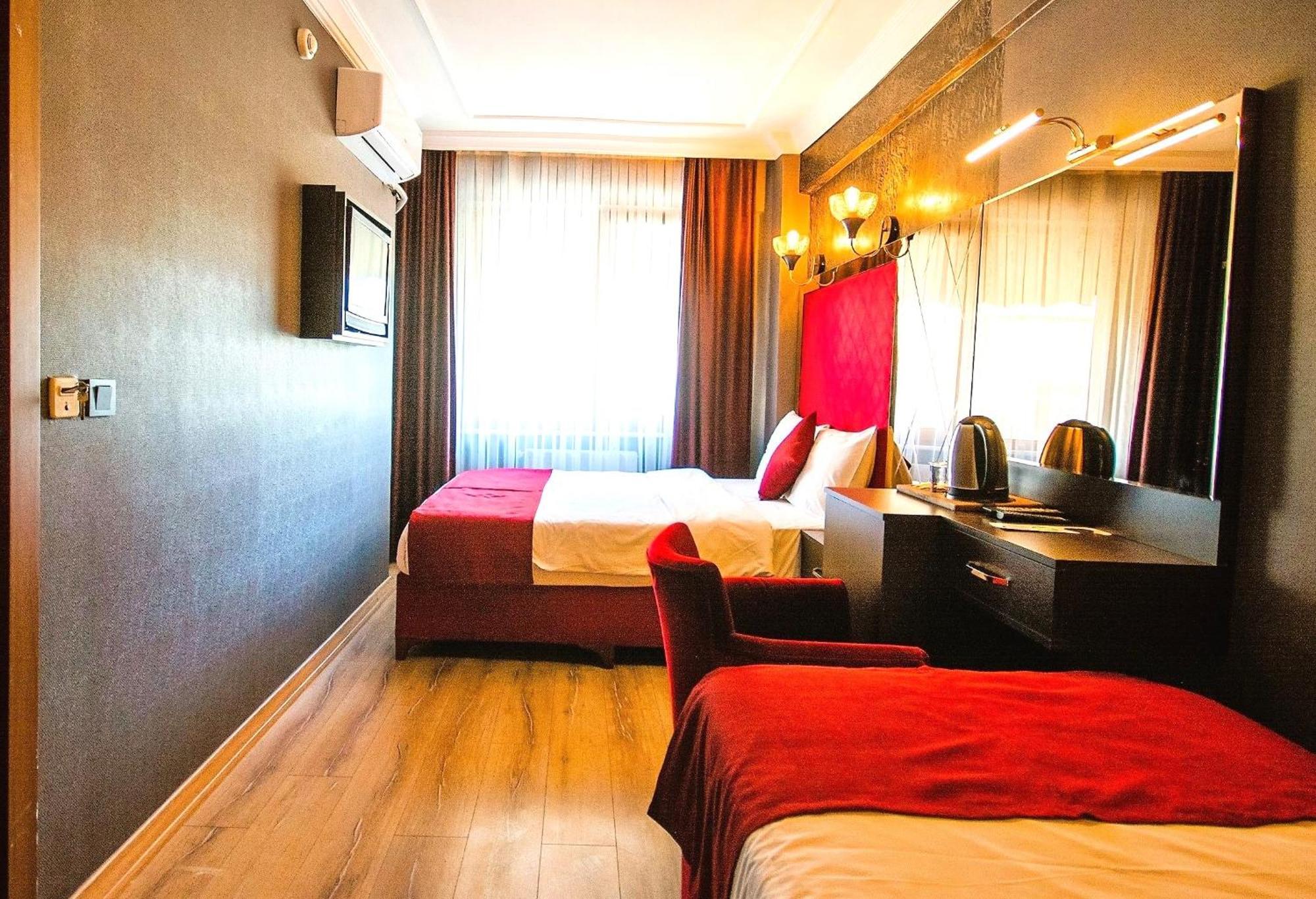 Hotel Atesde Dustu Salvara à Istambul Extérieur photo