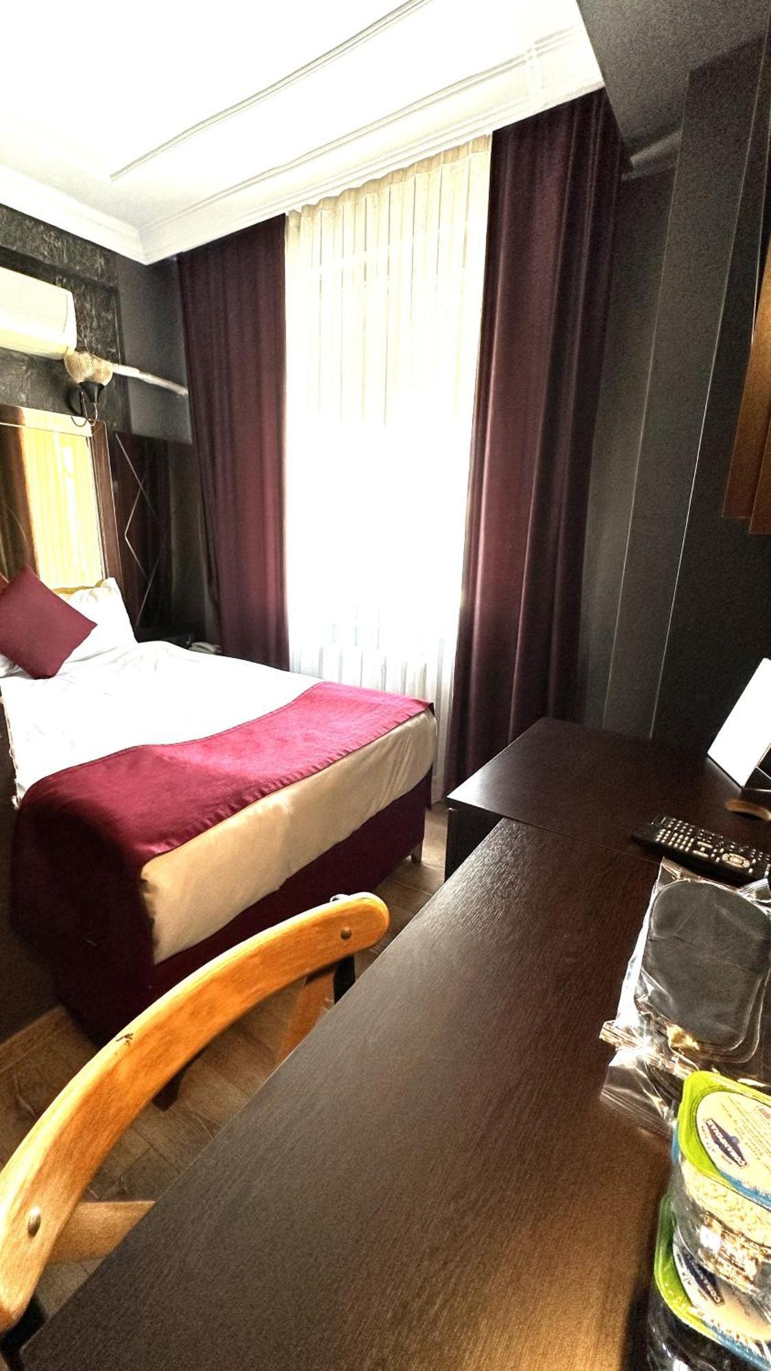 Hotel Atesde Dustu Salvara à Istambul Extérieur photo