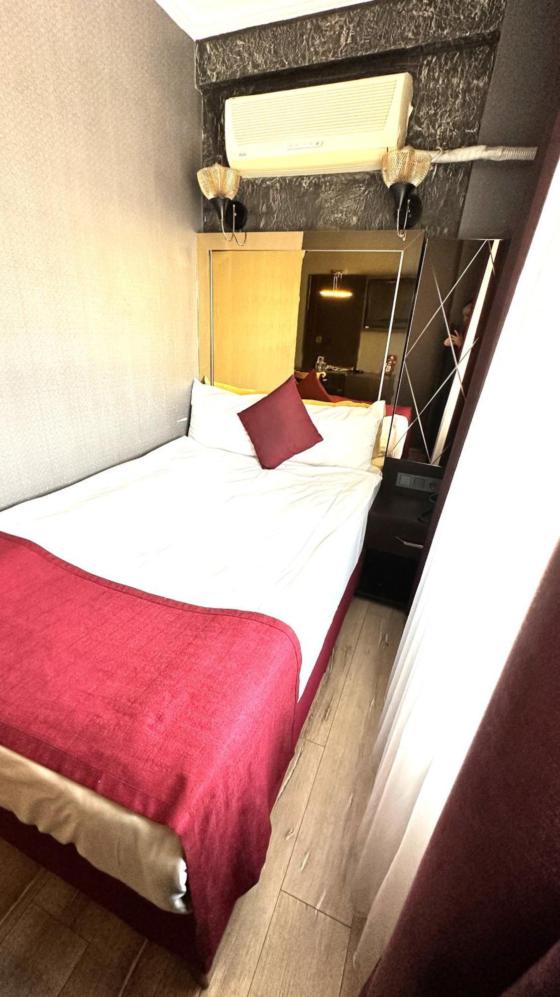 Hotel Atesde Dustu Salvara à Istambul Extérieur photo